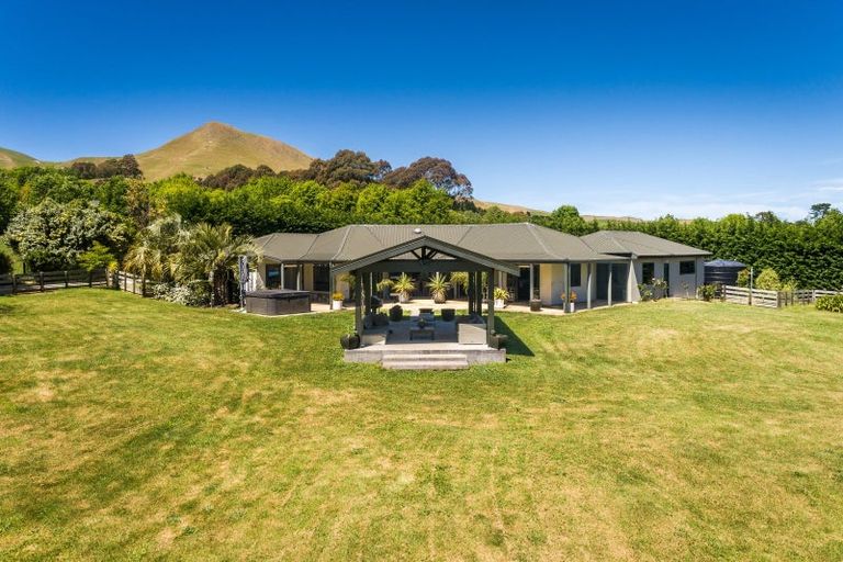 Photo of property in 100 Cohrs Road, Poukawa, Hastings, 4178