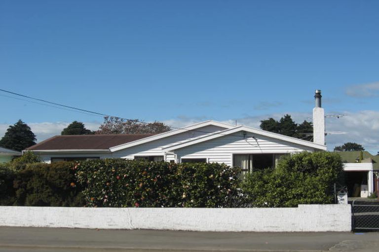 Photo of property in 220 High Street North, Carterton, 5713