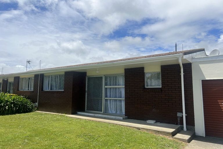Photo of property in 18a Kings Drive, Levin, 5510