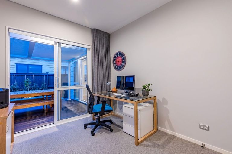 Photo of property in 9 Ropere Street, Kumeu, 0810