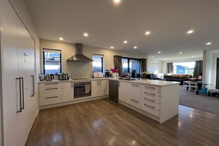 Photo of property in 20 Mclendon Green, Belfast, Christchurch, 8051