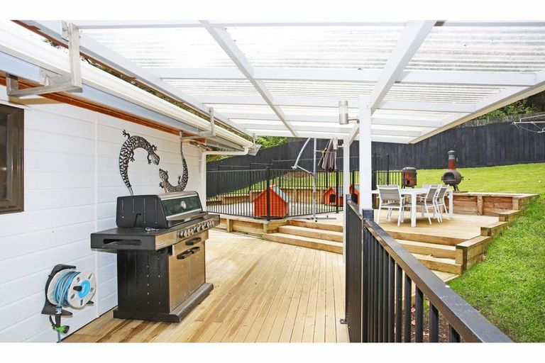 Photo of property in 13 Chrisarda Place, Red Hill, Papakura, 2110