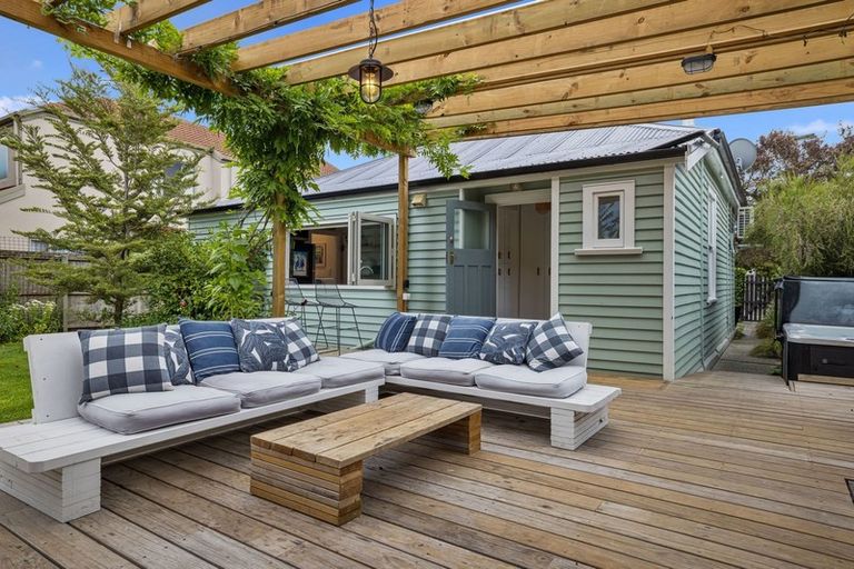 Photo of property in 21 Chatham Street, Addington, Christchurch, 8024