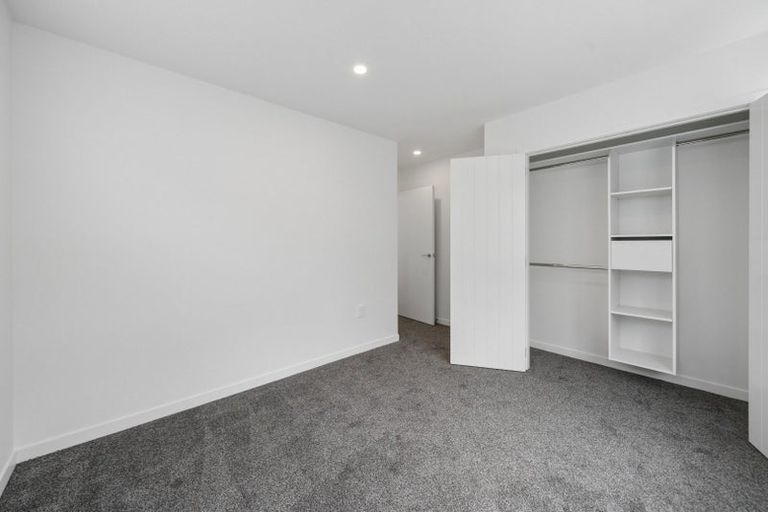 Photo of property in 1/5 Tawa Terrace, Tawa, Wellington, 5028