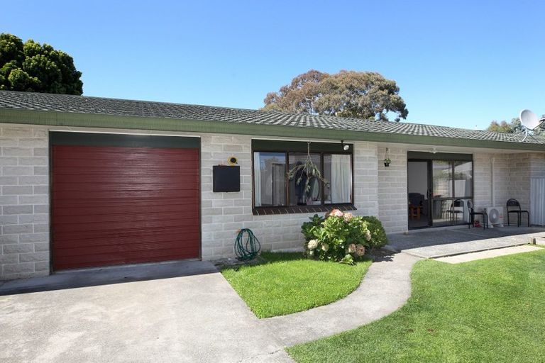 Photo of property in 2/903 Ellison Road, Parkvale, Hastings, 4122