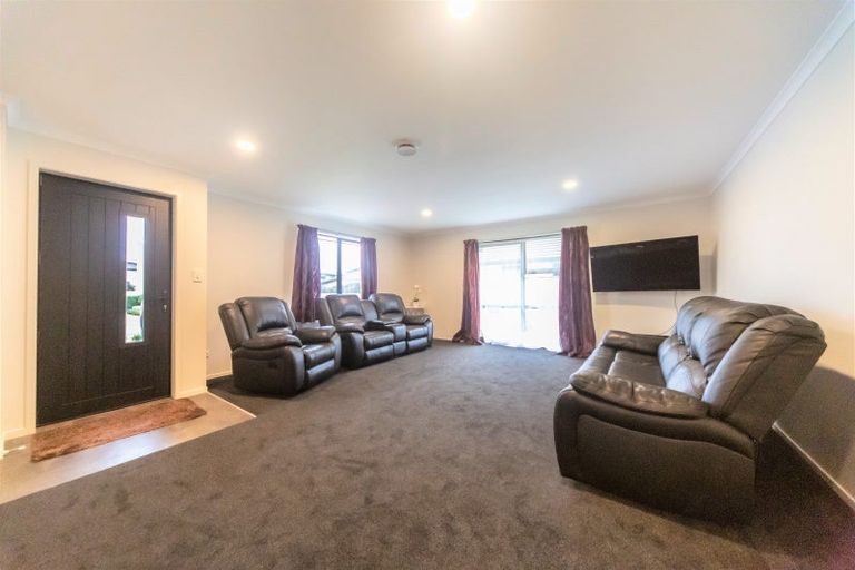 Photo of property in 67 Balrickard Way, Milson, Palmerston North, 4414