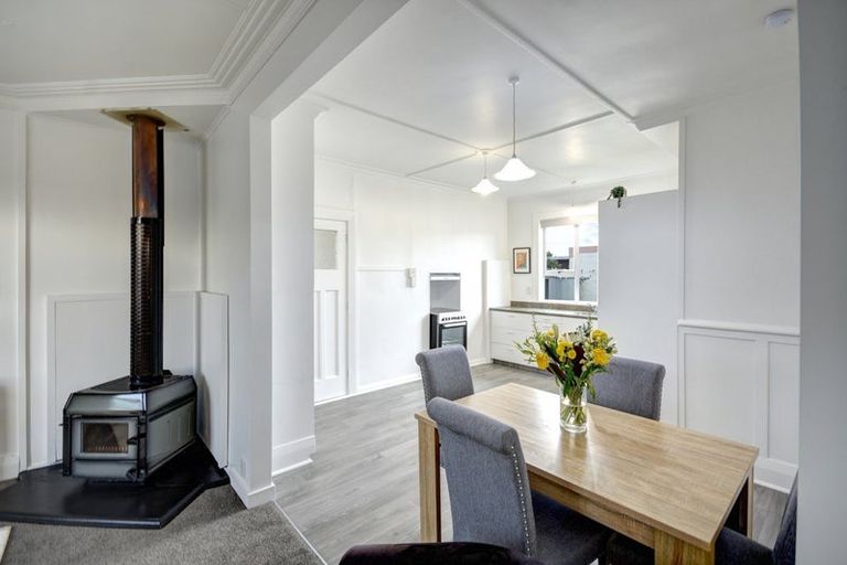 Photo of property in 12 Severn Street, Green Island, Dunedin, 9018