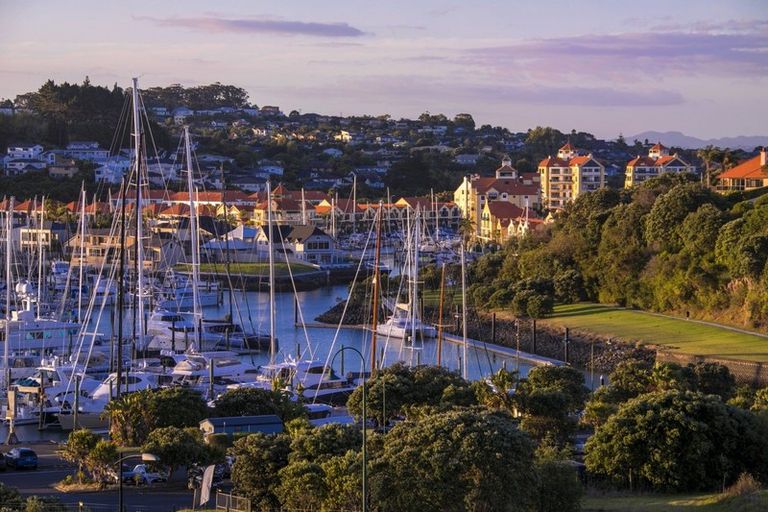 Photo of property in 7 Waimaki Way, Gulf Harbour, Whangaparaoa, 0930