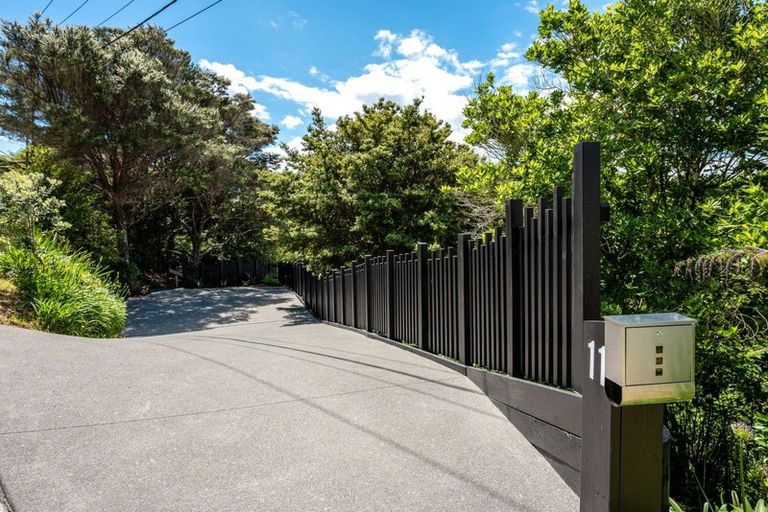 Photo of property in 11 Lannan Road, Surfdale, Waiheke Island, 1081