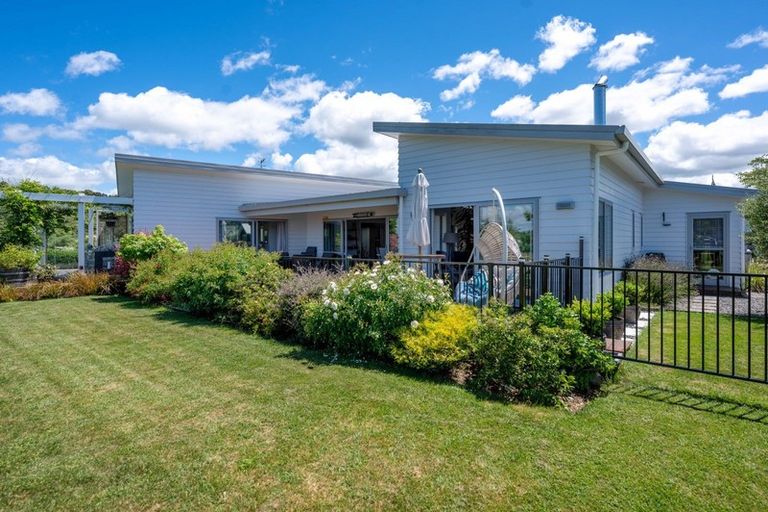 Photo of property in 17 Pukeko Way, Kinloch, Taupo, 3377