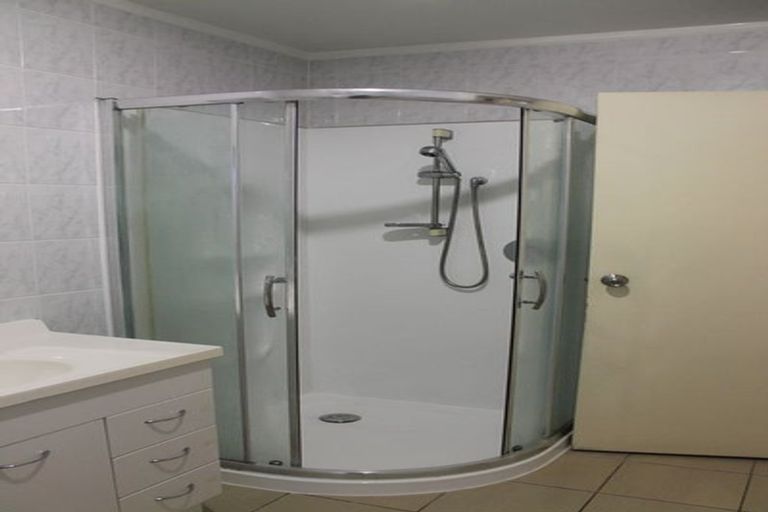 Photo of property in 55a Archibald Road, Kelston, Auckland, 0602