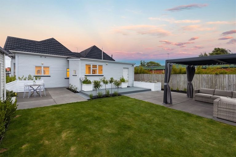 Photo of property in 8 North Parade, Richmond, Christchurch, 8013