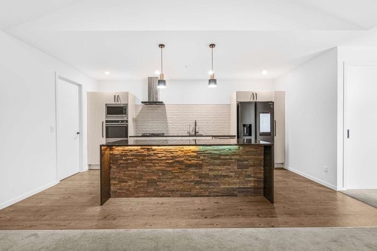 Photo of property in 100 Hoffman Court, Waikiwi, Invercargill, 9810