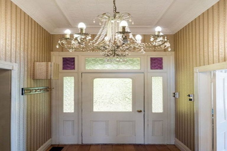 Photo of property in 110 Victoria Street, Cambridge, 3434