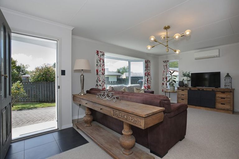 Photo of property in 10 Mansell Crescent, Bulls, 4818