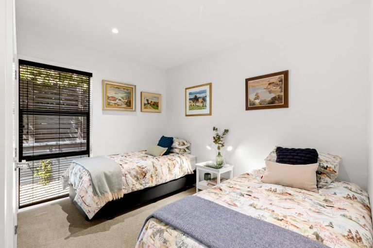 Photo of property in 54 Falconer Rise, Jacks Point, Queenstown, 9371