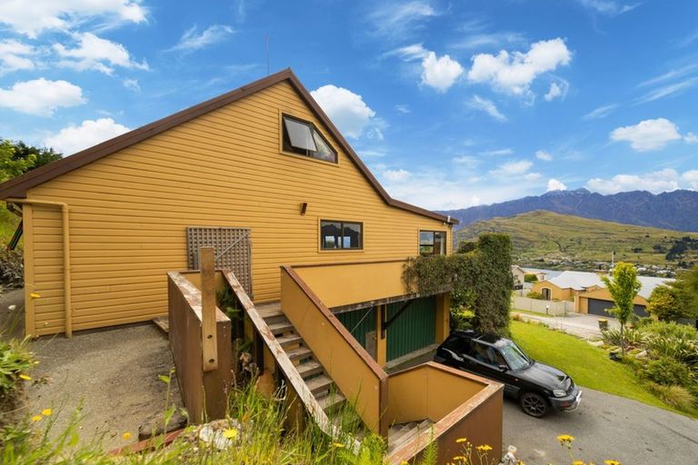 Photo of property in 79 Hensman Road, Queenstown, 9300
