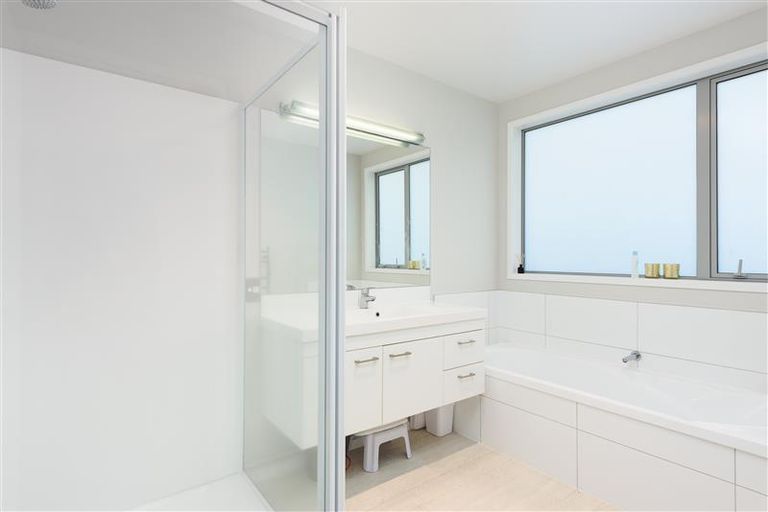 Photo of property in 53 Kohekohe Road, Papamoa Beach, Papamoa, 3118