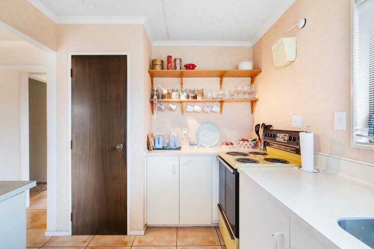 Photo of property in 19 Titoki Crescent, Pirimai, Napier, 4112