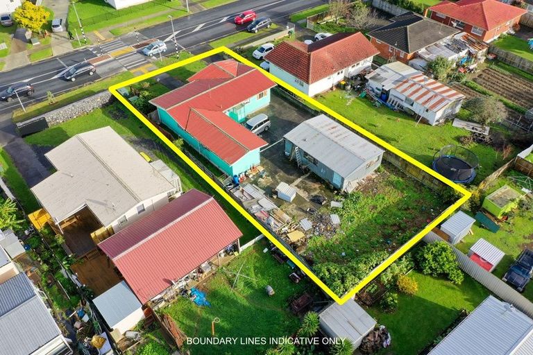 Photo of property in 74 Bader Drive, Mangere, Auckland, 2022