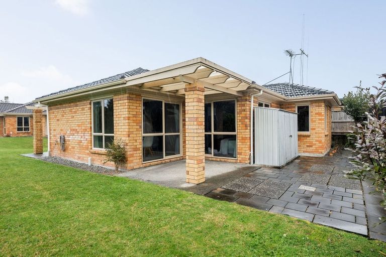 Photo of property in 21 Sovereign Isle Lane, Rototuna, Hamilton, 3210