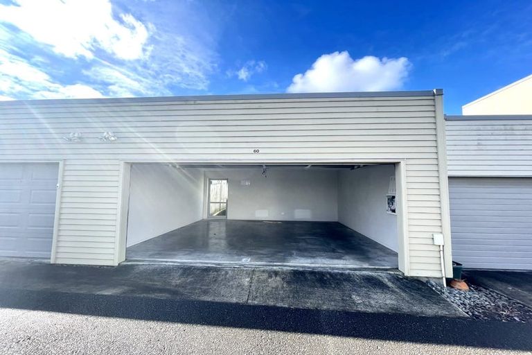 Photo of property in 60 Kuaka Drive, Takanini, 2112