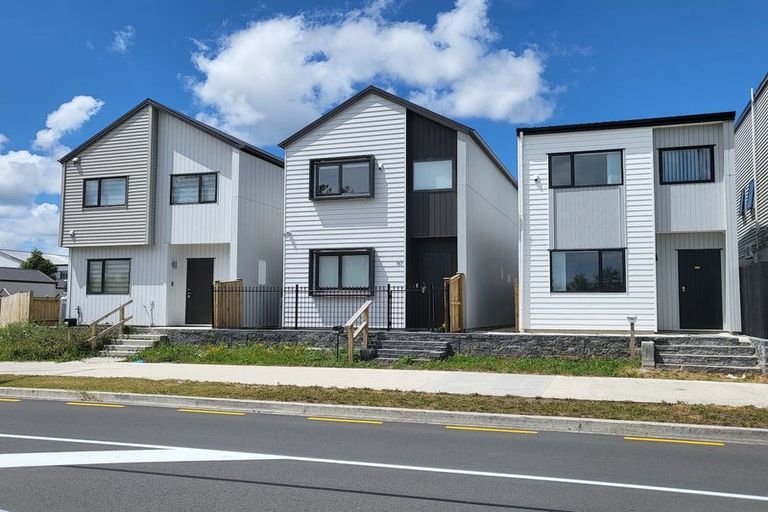 Photo of property in 155 Grove Road, Papakura, 2110