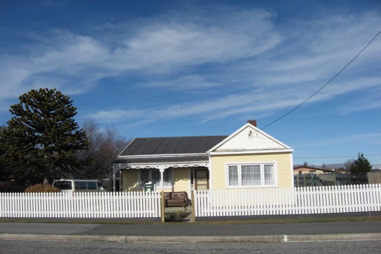 Photo of property in 56 Caulfeild Street, Ranfurly, 9332
