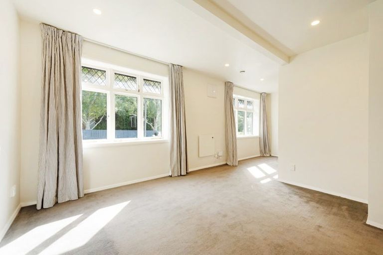 Photo of property in 249 Tinakori Road, Thorndon, Wellington, 6011