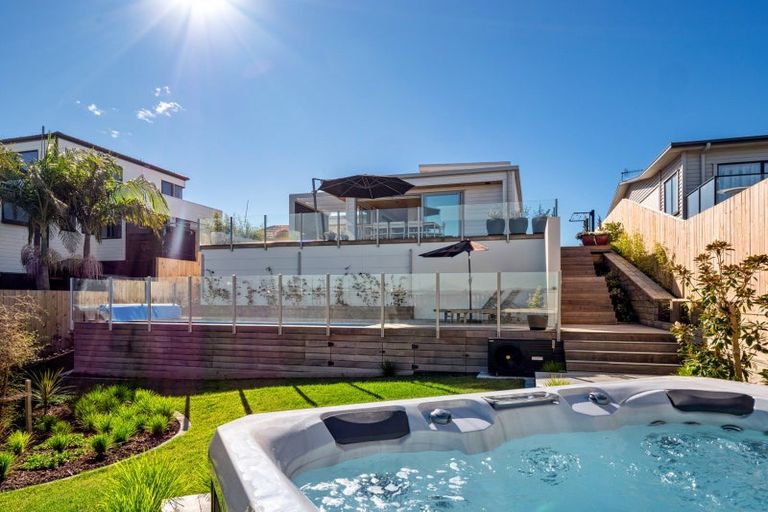 Photo of property in 66 Oceanview Road, Mount Maunganui, 3116