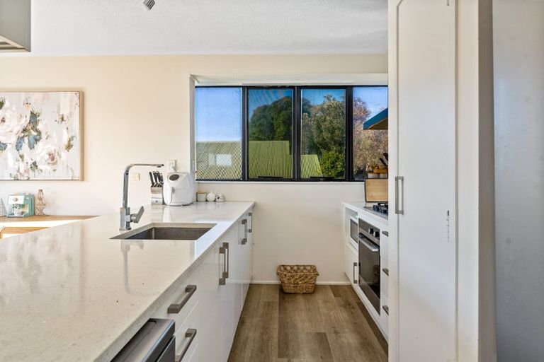 Photo of property in 1/13a Kitewao Street, Northcote, Auckland, 0627