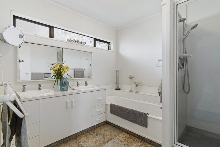 Photo of property in 21 Tynan Street, Te Puke, 3119