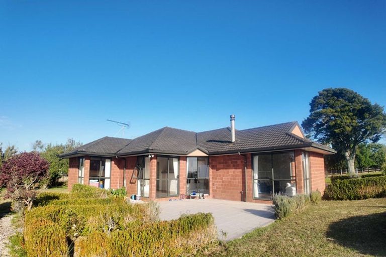 Photo of property in 460 Bald Hill Road, Waiuku, 2681