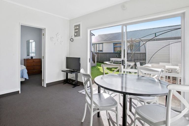 Photo of property in 16 Wallnutt Avenue, Waihi Beach, 3611