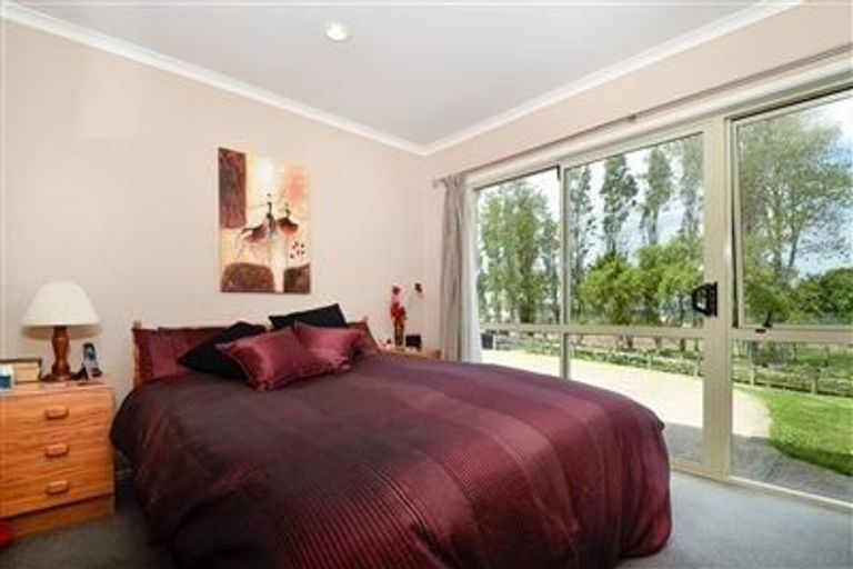 Photo of property in 265b Old North Road, Kumeu, 0892