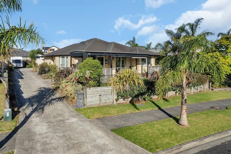 Photo of property in 109 Tamure Place, Ruakaka, 0116