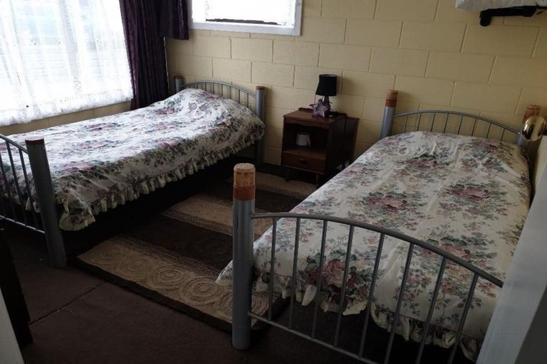 Photo of property in 38 Okiwa Terrace, Waiinu Beach, Whanganui, 4588