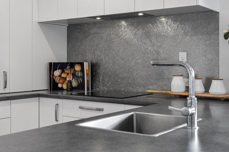 Photo of property in 8 Bathurst Crescent, Pyes Pa, Tauranga, 3112