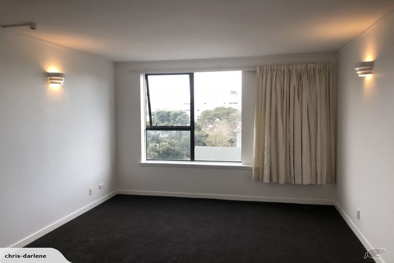 Photo of property in Hobson Court Flats, 36/70 Hobson Street, Thorndon, Wellington, 6011