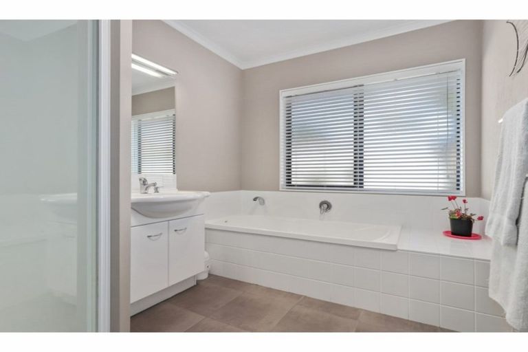 Photo of property in 22 Vogel Place, Te Aroha, 3320