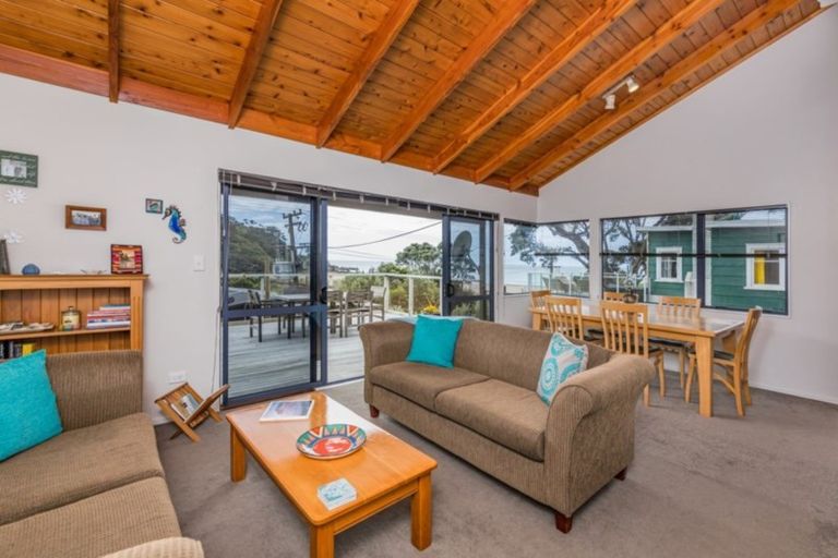 Photo of property in 1333 Matapouri Road, Matapouri, Whangarei, 0173