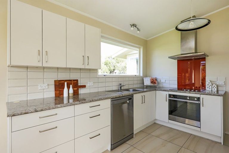 Photo of property in 6 Roskilda Crescent, Taradale, Napier, 4112