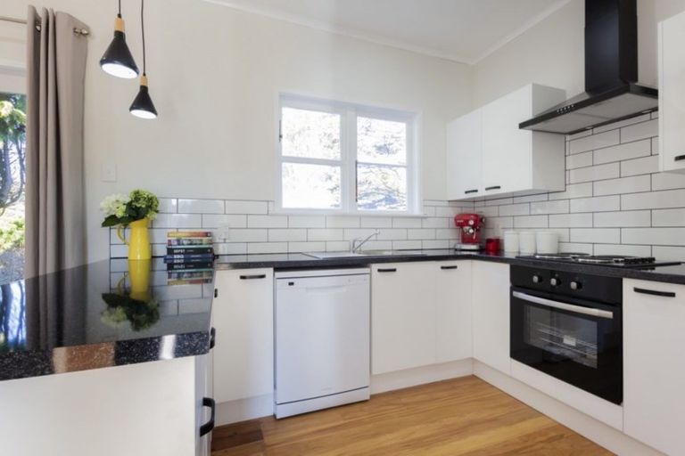 Photo of property in 8 Hood Avenue, Heretaunga, Upper Hutt, 5018