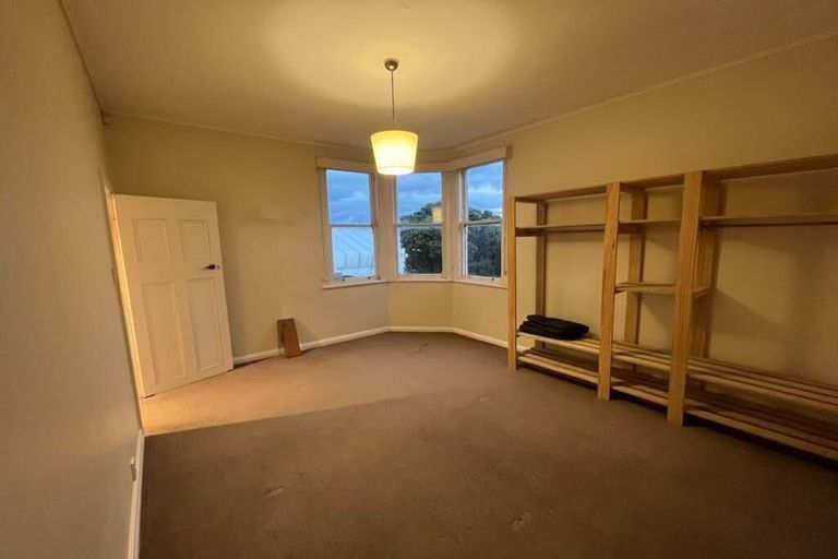 Photo of property in 95 Overtoun Terrace, Hataitai, Wellington, 6021