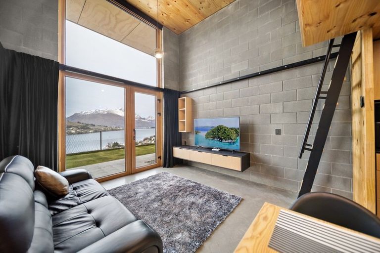 Photo of property in 10/66 Marina Drive, Frankton, Queenstown, 9300