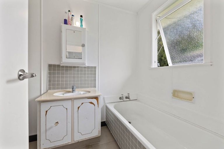 Photo of property in 16 George Place, Tokoroa, 3420