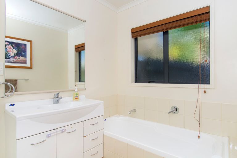 Photo of property in 46 Eclipse Terrace, Welcome Bay, Tauranga, 3112
