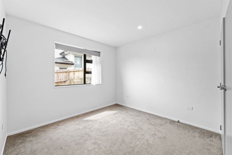 Photo of property in 10 Highway View Lane, Schnapper Rock, Auckland, 0632
