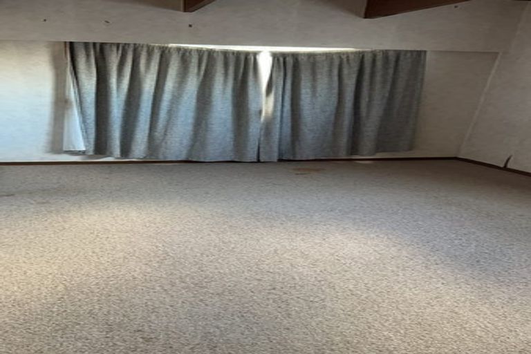 Photo of property in 68 Attwood Road, Paremoremo, Auckland, 0632