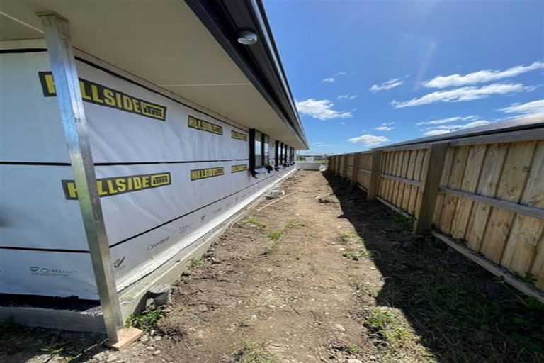 Photo of property in 74 Broadway Parade, Rolleston, 7615